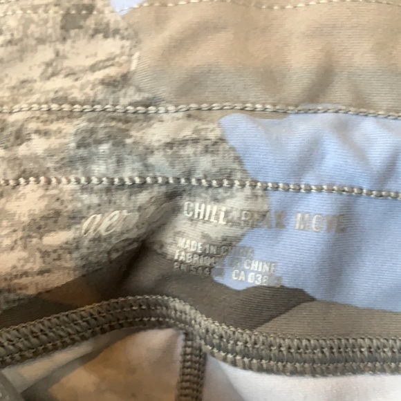 Sold CAMO - Picture 2 of 4